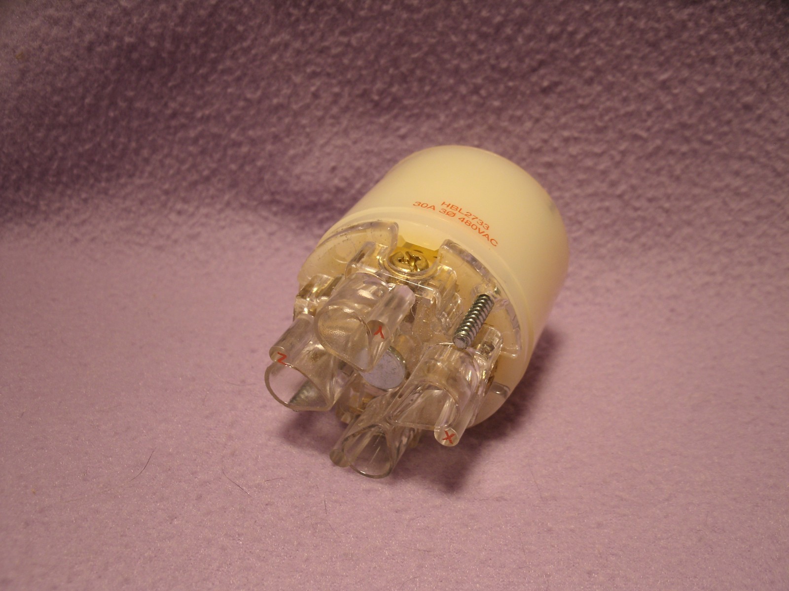 Hubbell HBL2733 3P 4W Twist Lock Insulgrip 30A 480VAC L16-30R Female