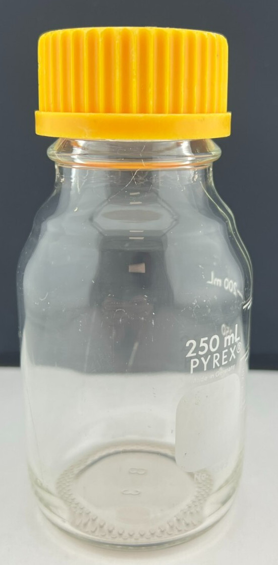PYREX 1395-250 250mL Borosilicate Glass Media Storage Bottle with GL45 Pour Ring