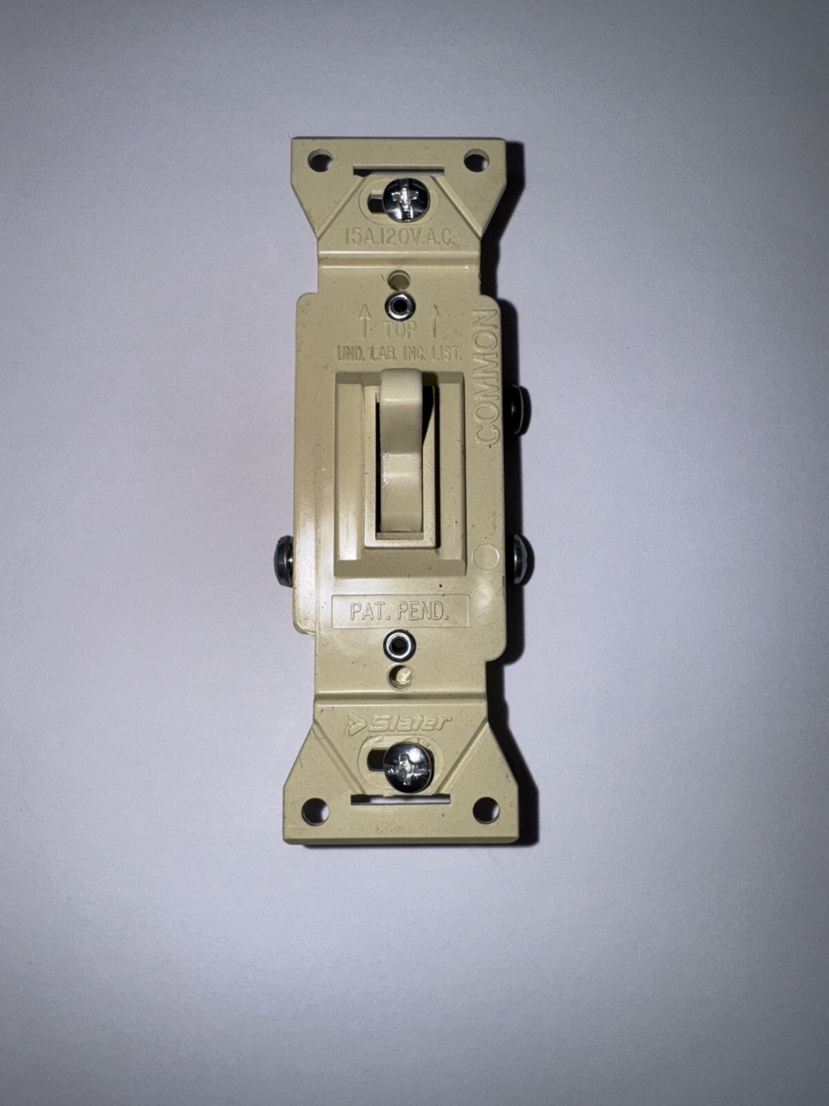 QTY/7 Pass & Seymour HT663-I Ivory 3 Way AC Switch Side/Back Wired 15A 120V AC