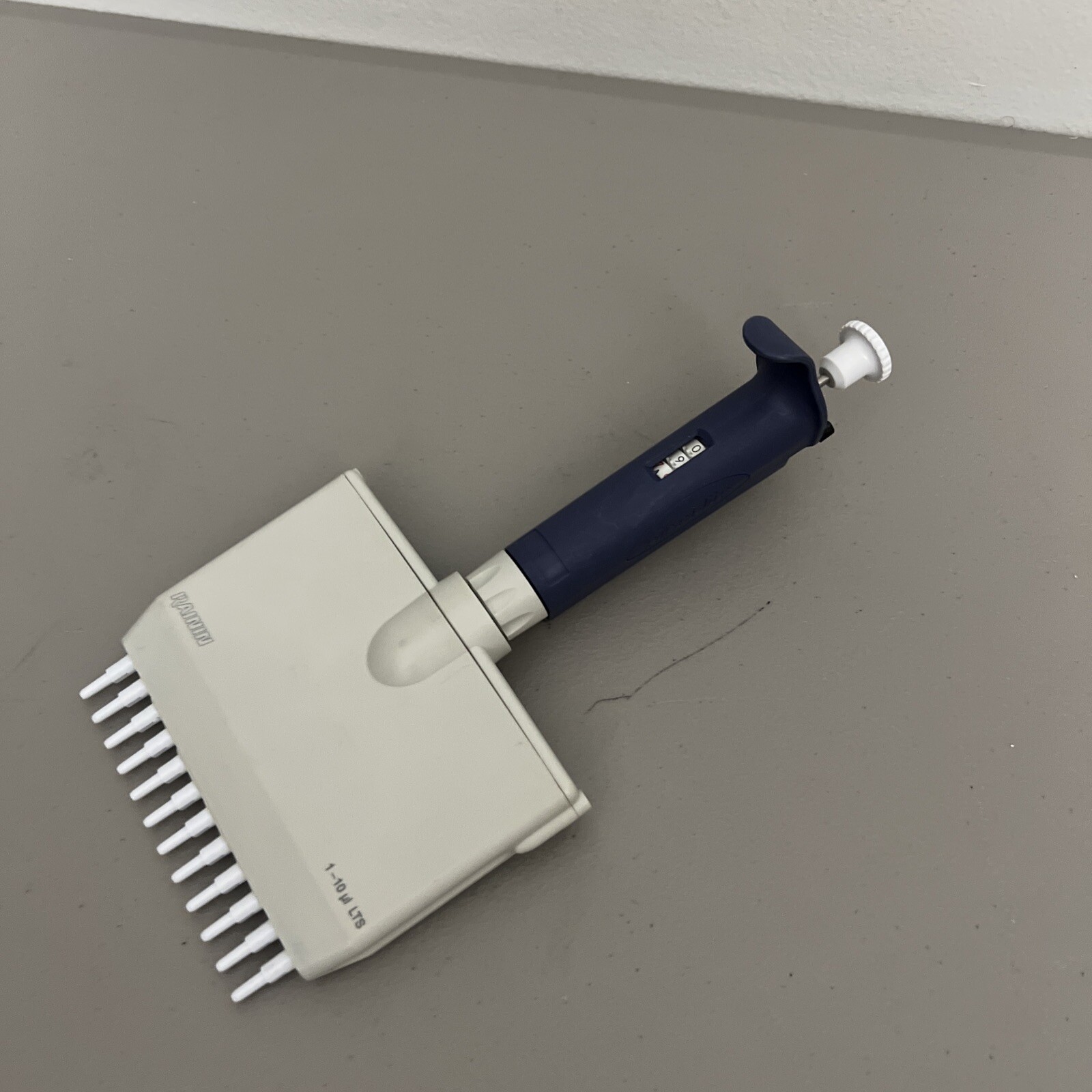 NICE Rainin Pipet-Lite 12 Channel Multichannel L10 Pipette LTS Pipetman Pipettor