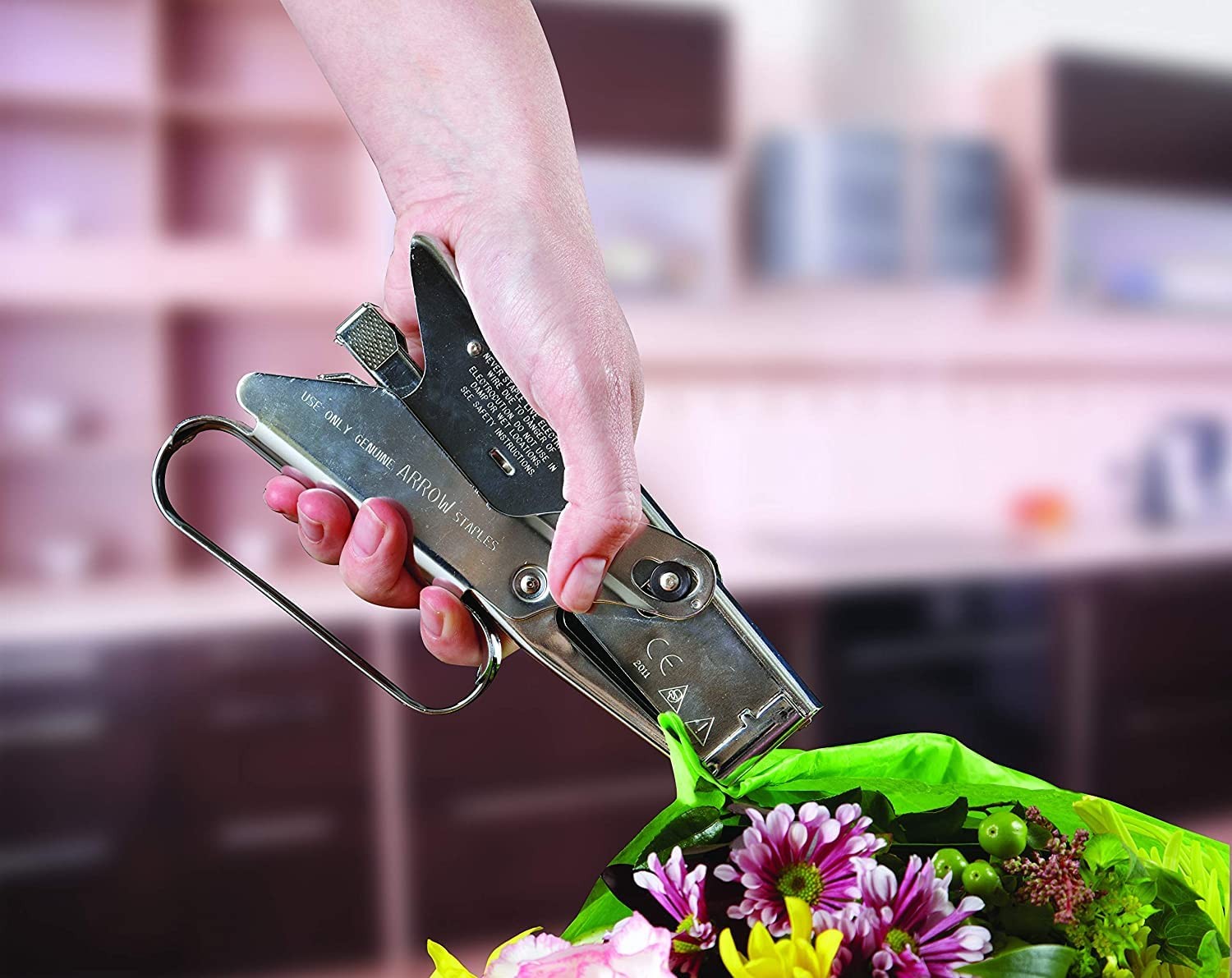 Arrow P22 Plier Stapler Heavy Duty Chrome Steel for Paper and Plastic Stapling