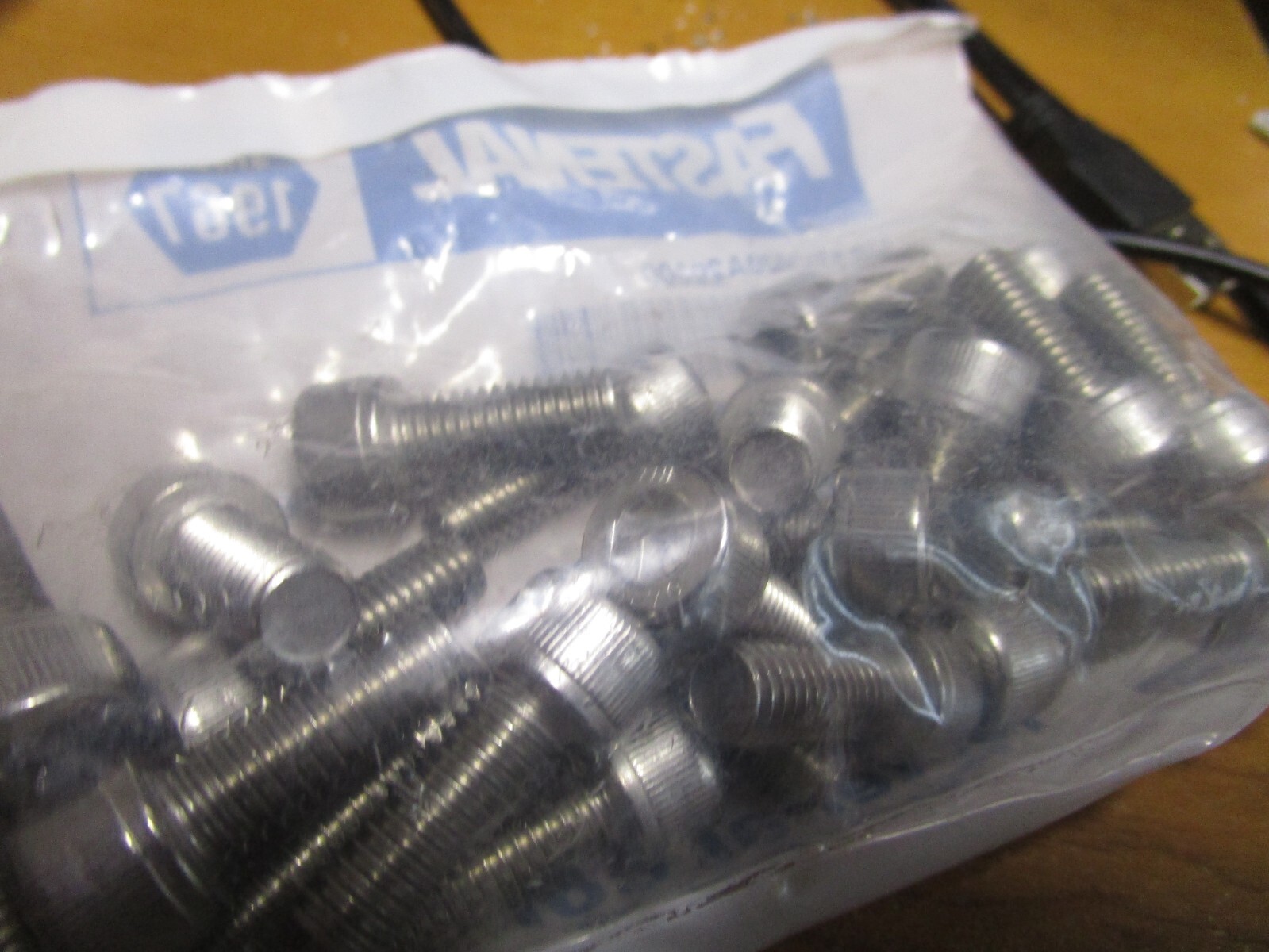 (25) M8-1.25 x 20mm ISO 4762/DIN 912 Hex A2-70 Stainless Steel Socket Cap Screws