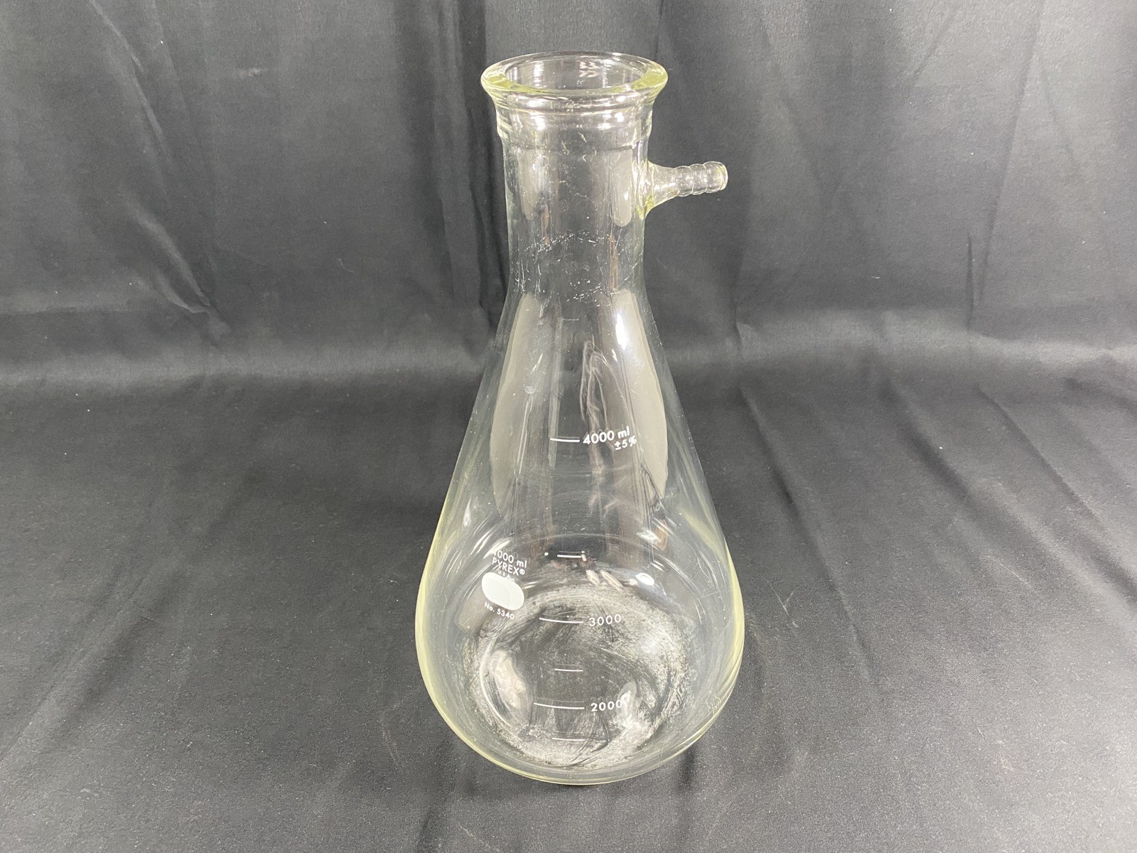 PYREX 4000mL Heavy Wall Filtering Flask W Sidearm Tubulation 12.5mm OD 5340-4L