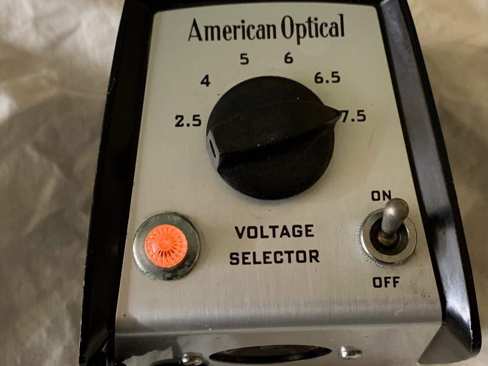 American Optical Voltage Selector Mod. 350 2.5 – 7.5 volts A/C 60 Cycle 28VA