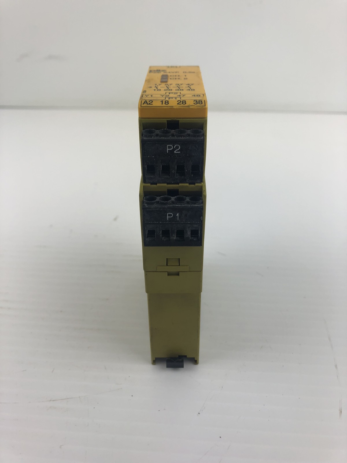 Pilz PZE X4VP Safety Relay 0,5s 24VDC 4n/o fix