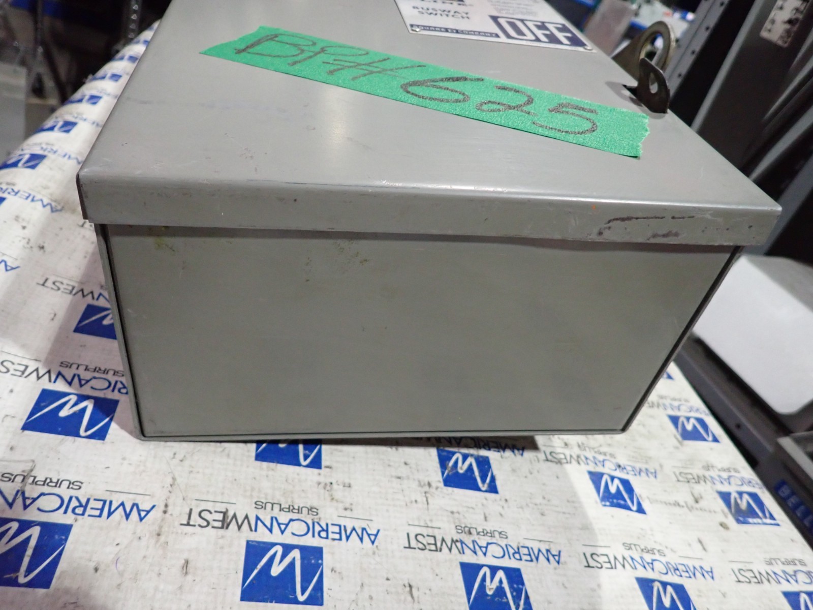 Square D PQ3603G 30 amp 600 volt Fusible 3 Phase 3 Wire Vertical Bus Plug BP625