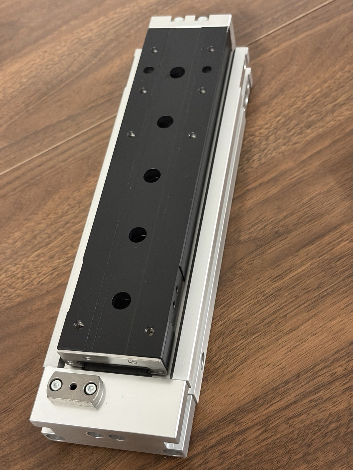 CKD LCG-Q-20-150-UP4 Linear Slide Cylinder w/ Sensor Cable