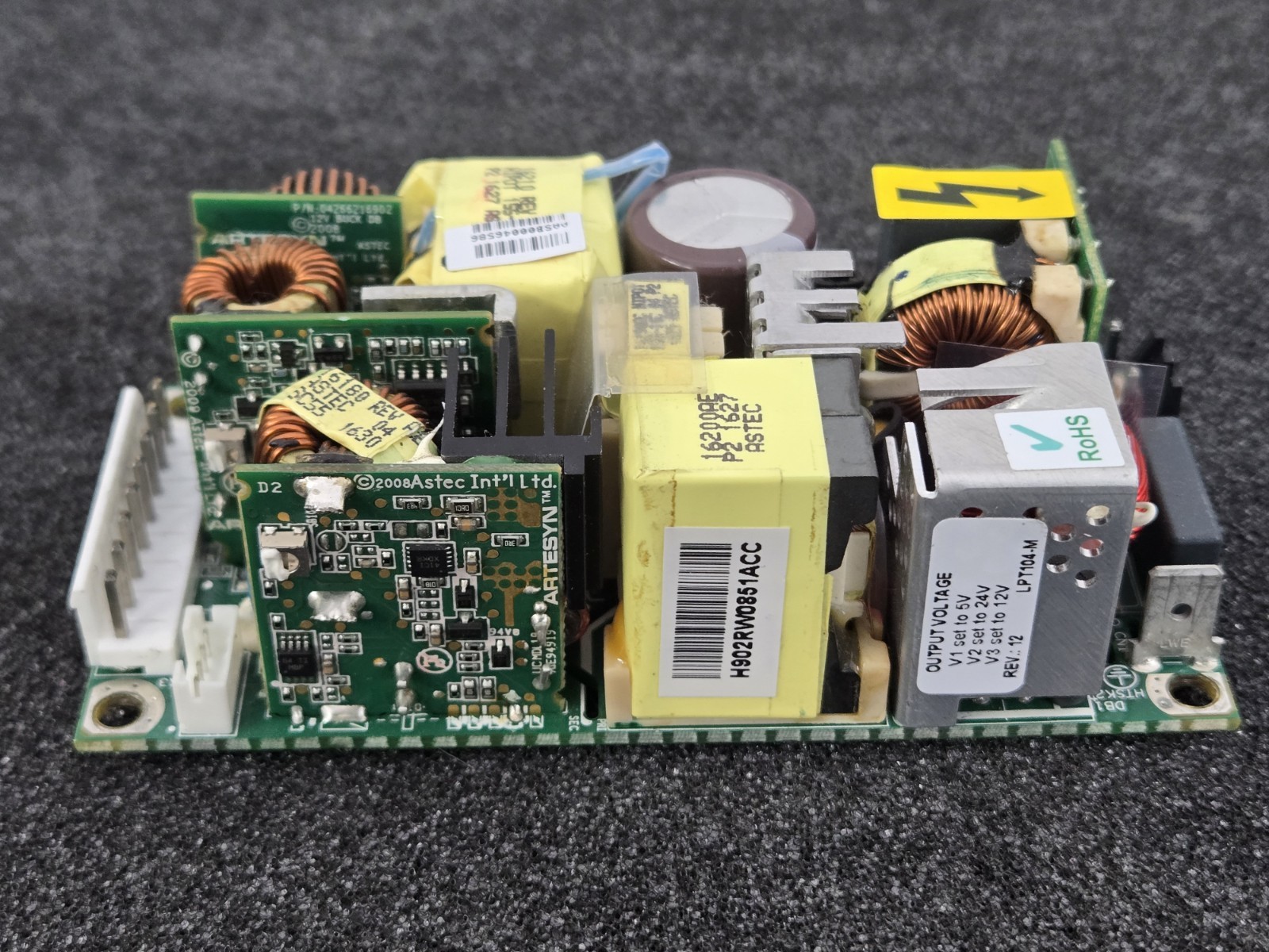 Astec Artesyn 3-Output Power Supply LPT104-M 5V@18A 24V@3A 12V@2.3A In:100-250V