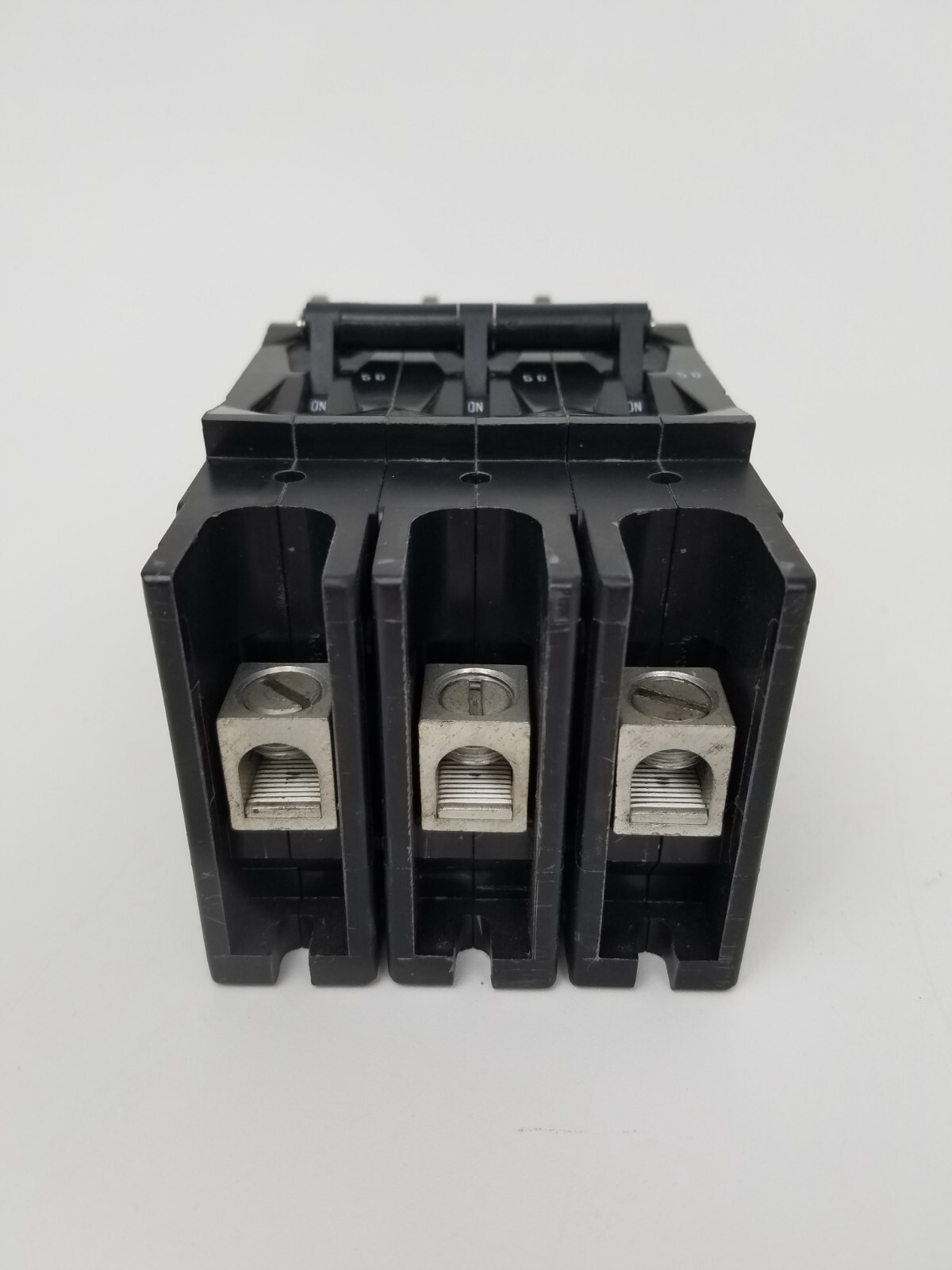 229-3-26432-2-V Airpax 50 Amp Circuit Breaker 415V *NEXT DAY OPTION*