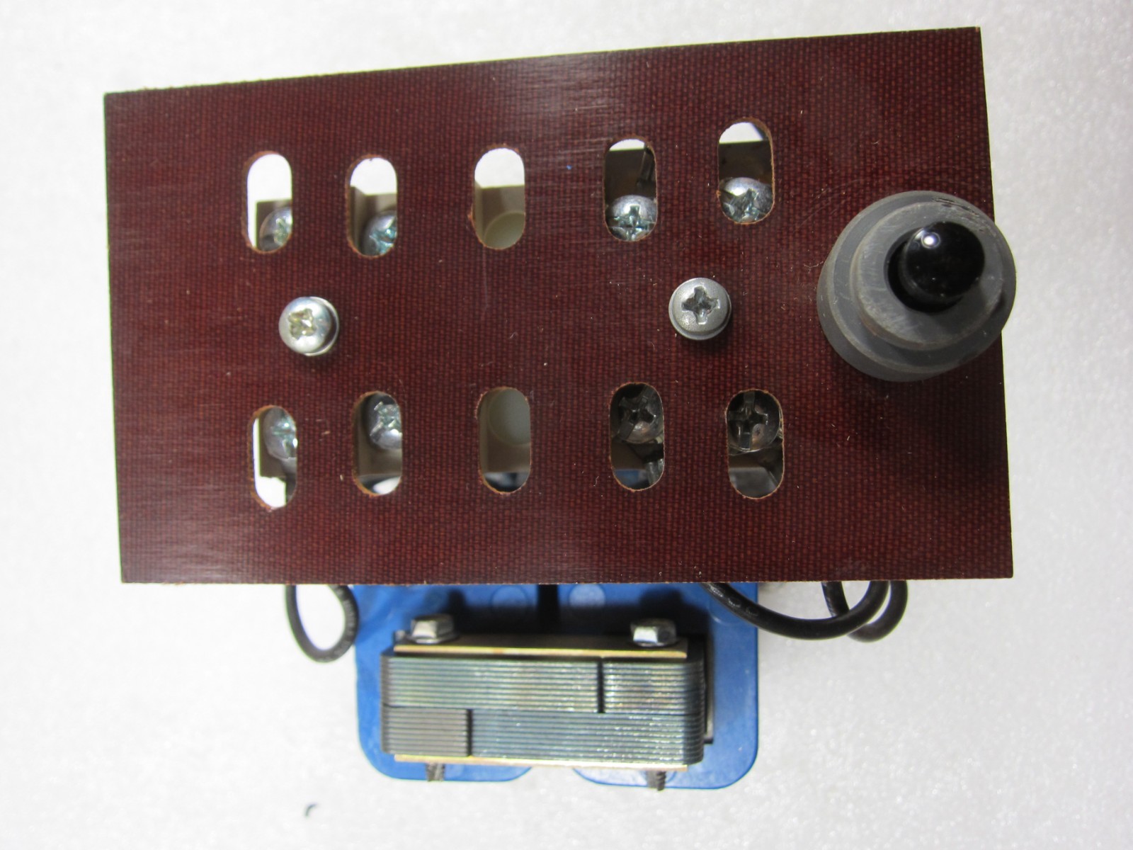 Warrick Controls Gems 1D1D0A 115/300V 1NC 1NO Control Relay w Reset, Used