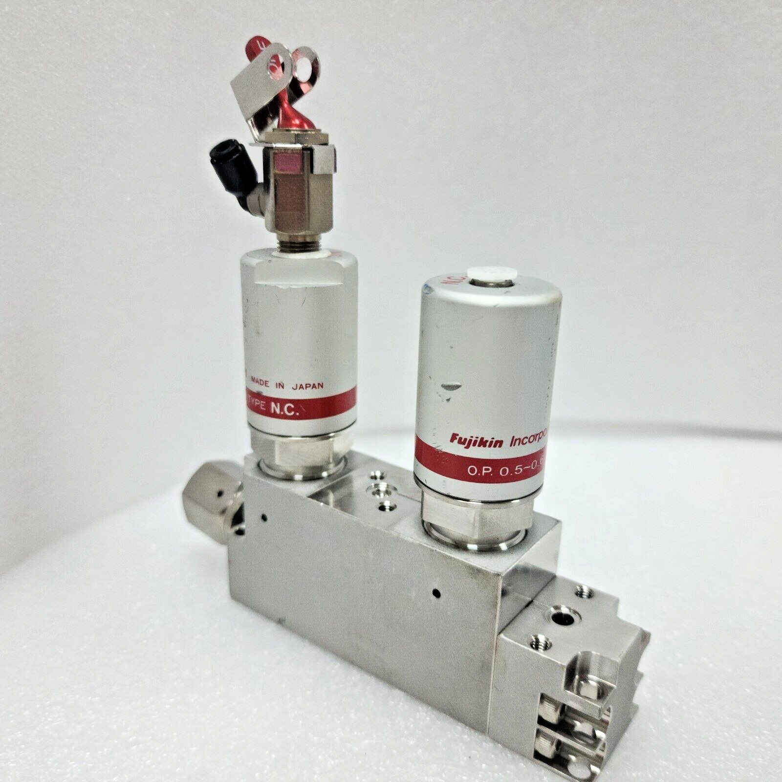 Fujikin 0.5-0.6MPa,Type N.C., C No. 477945 Valve Assembly,Used,Jp +97138