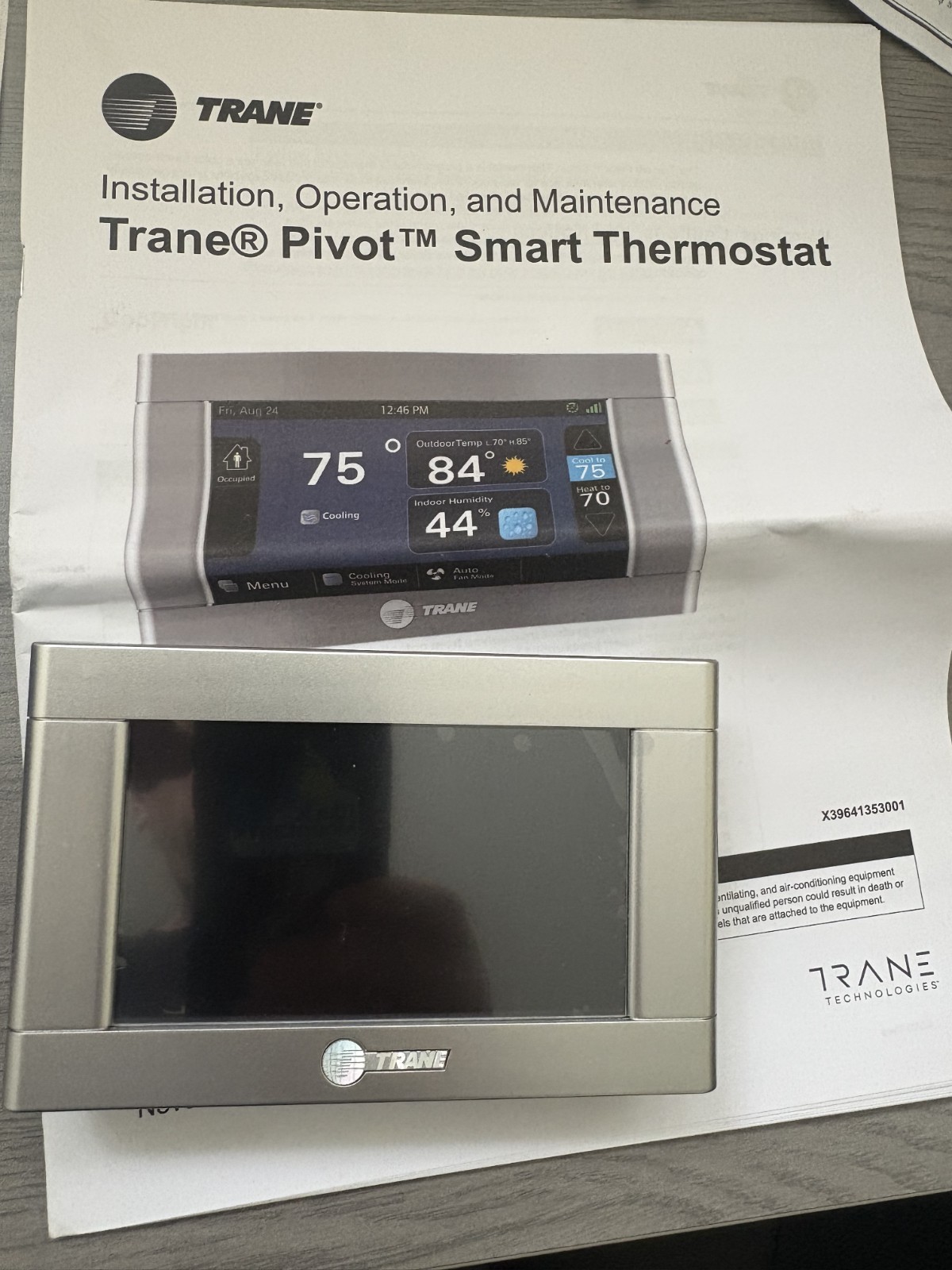 Trane Thermostat TCONT830AS52DB