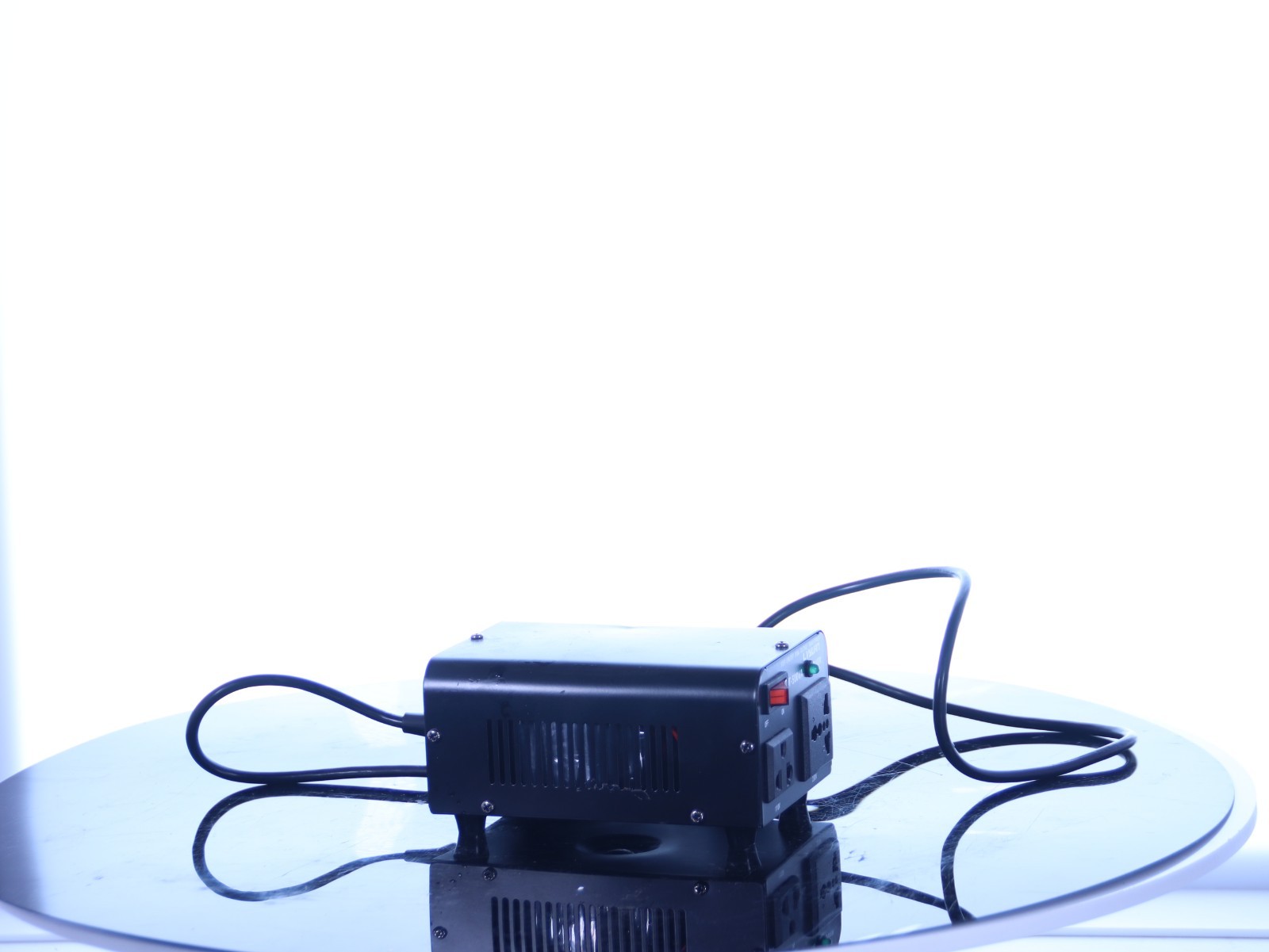LVYUAN Step Up & Step Down Voltage Transformer 110 V / 230 V DT-500VA
