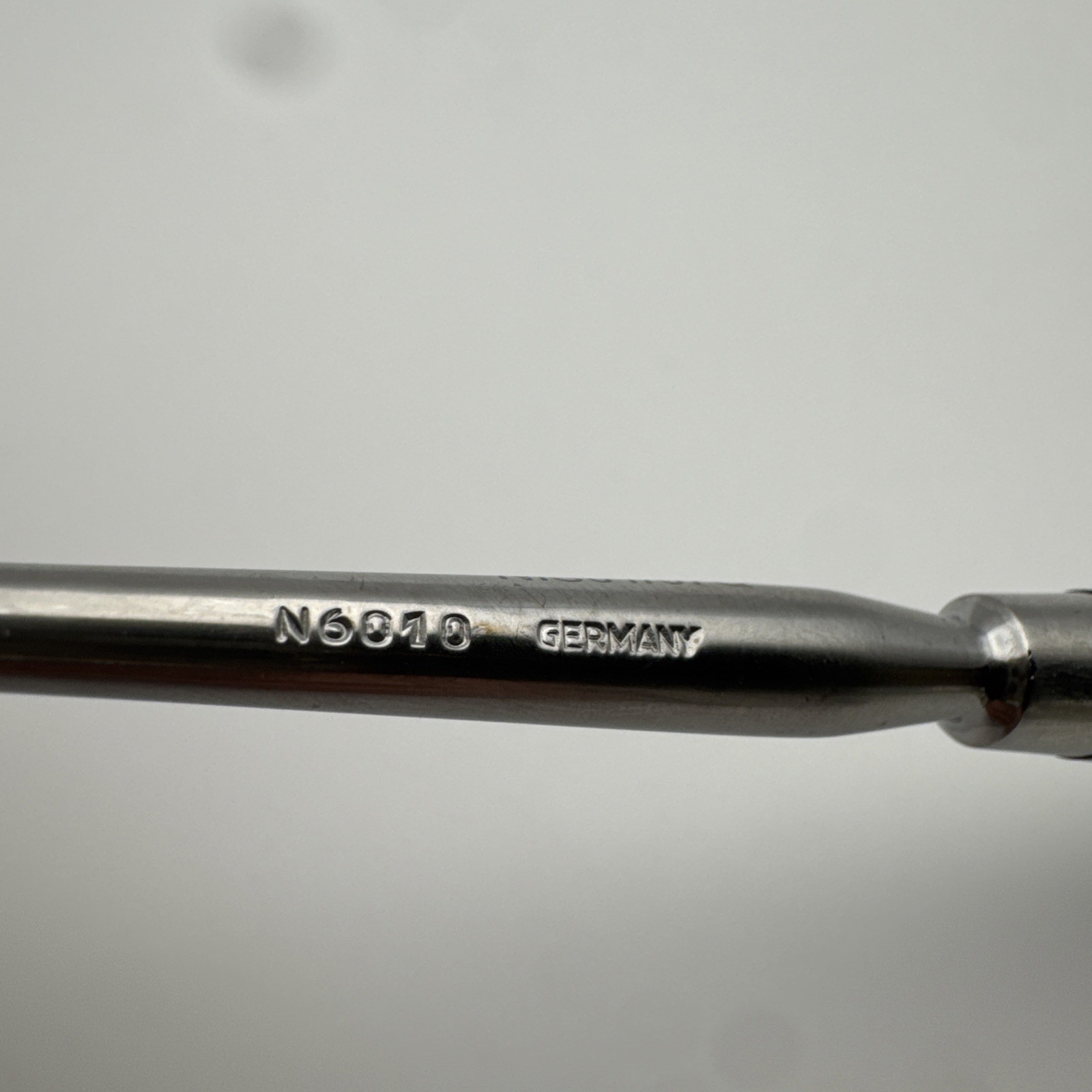 Storz N6010 Barnhill adenoid curette, size #0, reverse curved, 8.5»