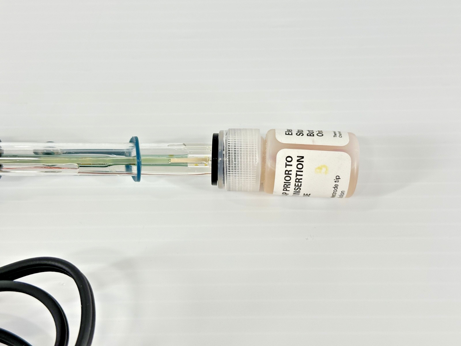 Thermo Scientific Orion pH Electrode Probe Sensor w/ Cable & Storage Bottle