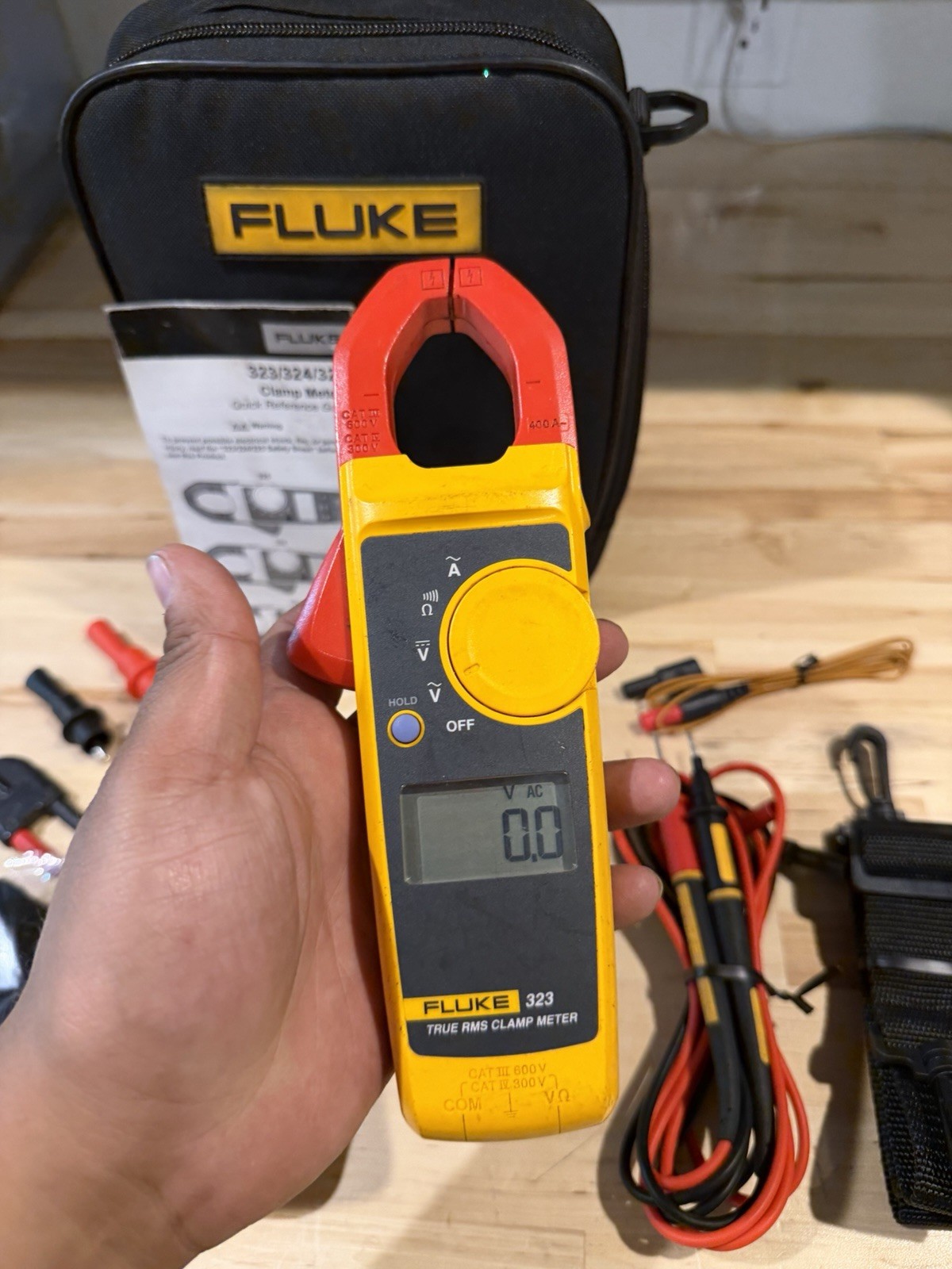 FLUKE 116/323 HVAC MULTIMETER COMBO KIT W/ ACCESSORIES (TESTED) SHIPS FAST