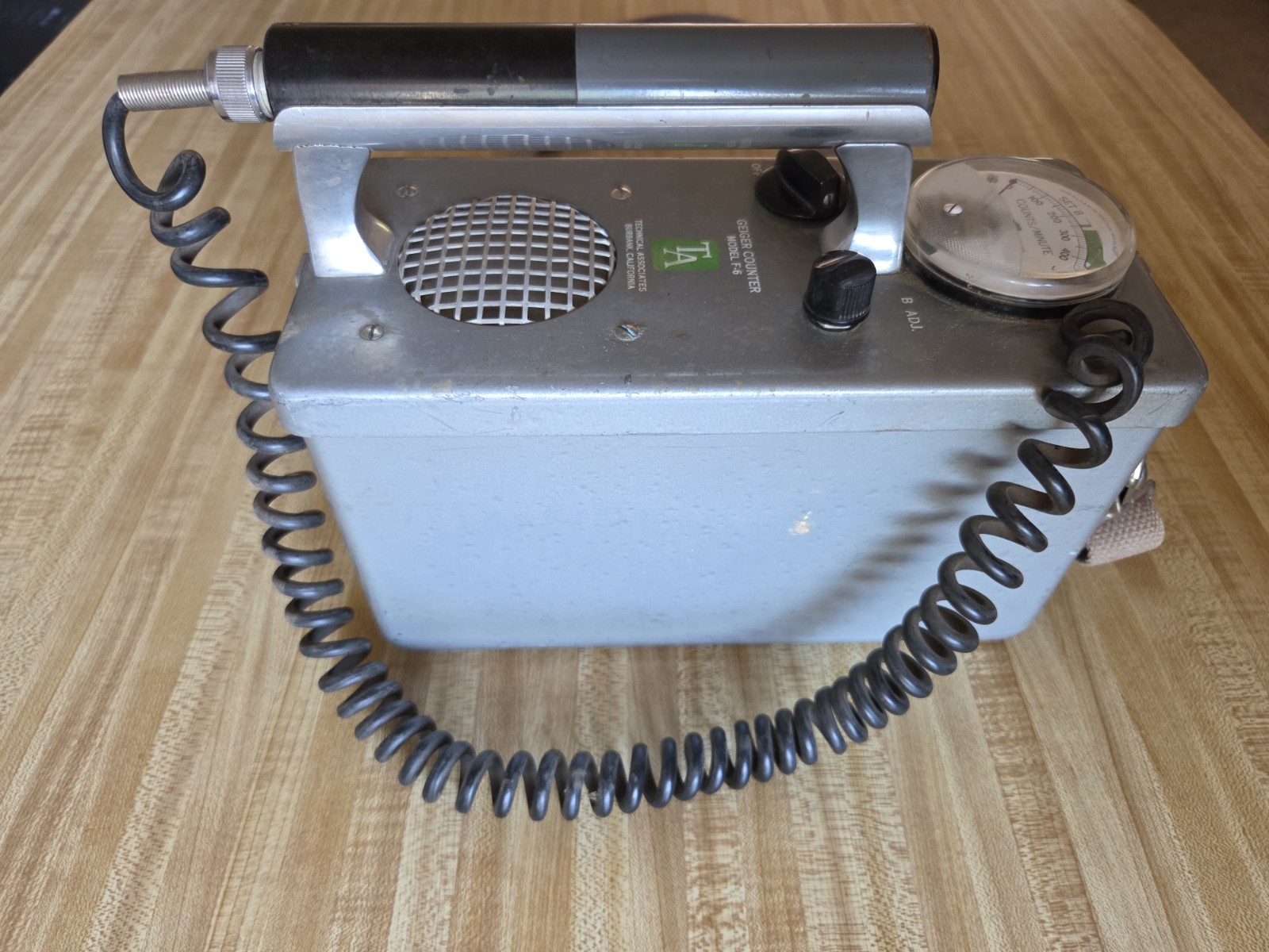 Technical Associates F-6 Geiger Counter Meter Radiation Detection Vtg Untested