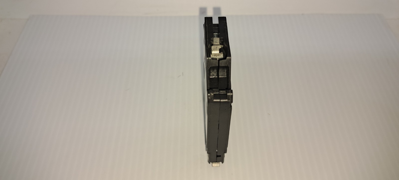 GE THQP120 20 Amp 1 Pole 120/240V Circuit Breaker NEW