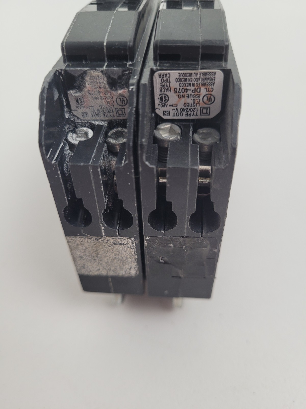 Lot of 2 – QOT2020 Square D 20 Amp 1 pole Circuit Breaker – Next Day Option