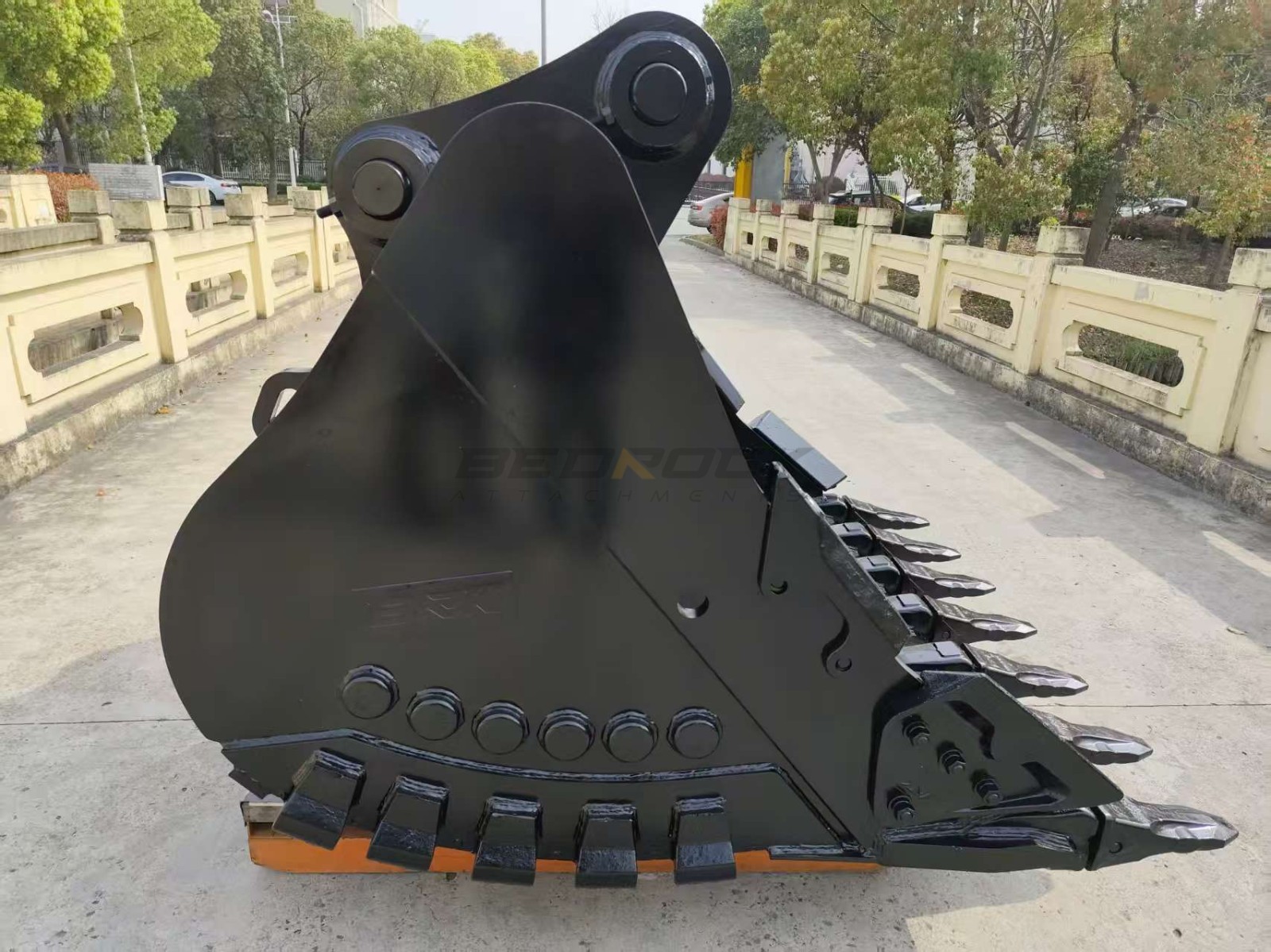John Deere, Hitachi 450/470, 72in, 110mm Pins, 7 teeth, HD bucket, 2.69 CU M