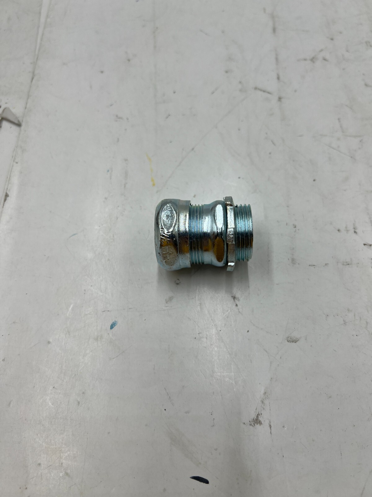 Box of 25 Eaton Crouse-Hinds Compression Type Box Connector 3/4″ 651S for EMT