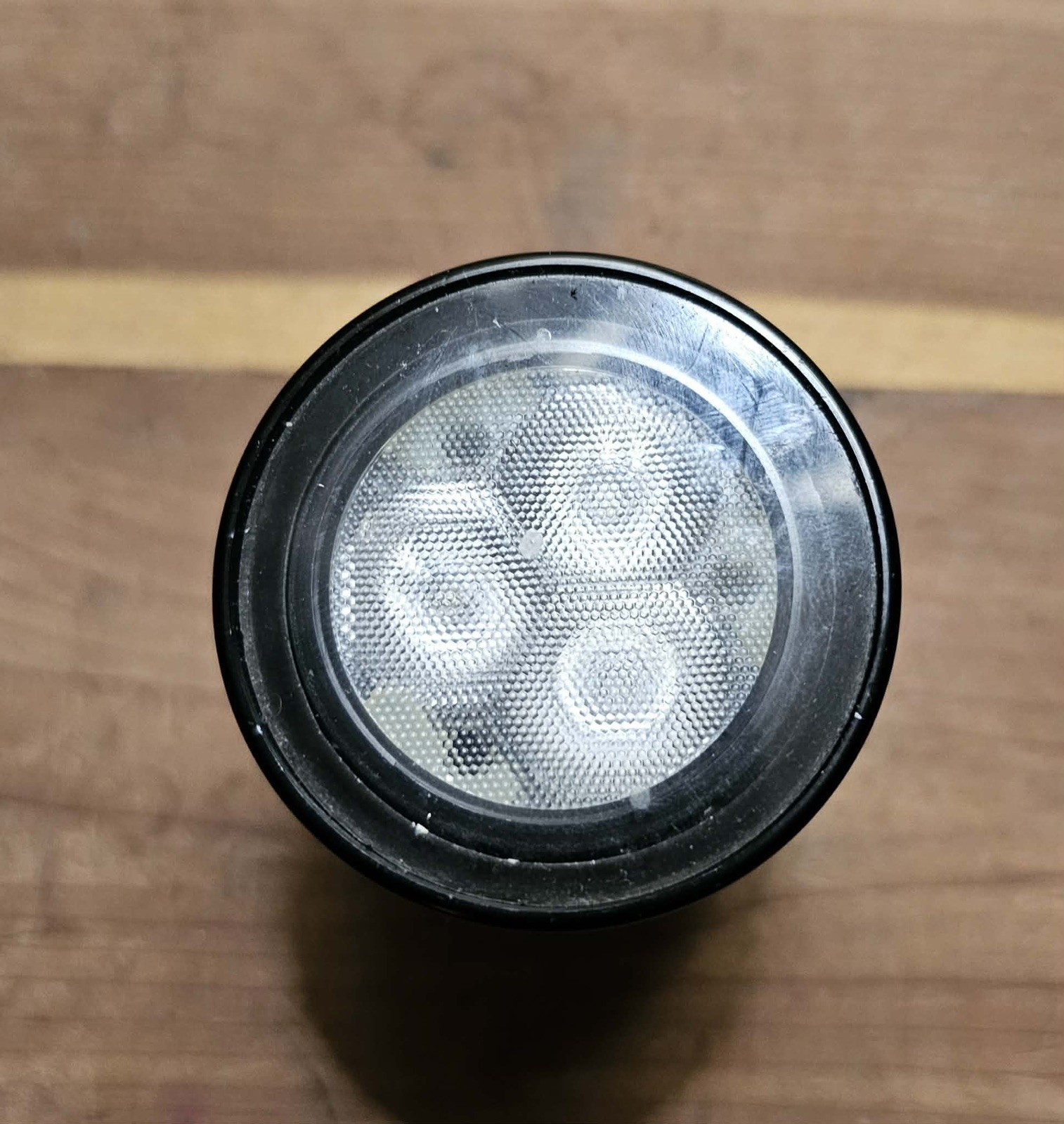Banner Engineering LEDUV395S50L11-XQ 25206 50 mm Spot Light 12-30V Tested