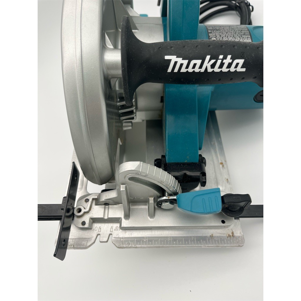 Makita 10-1/4 in Corded Circular Saw 120V 15A 4300 RPM w/ Rip Fence Refurb