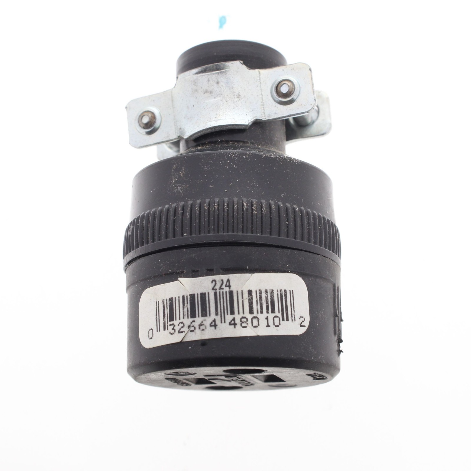 Cooper 224 Black Thermoplastic Straight Blade 1-15R 15A Rubber Bulk Connector