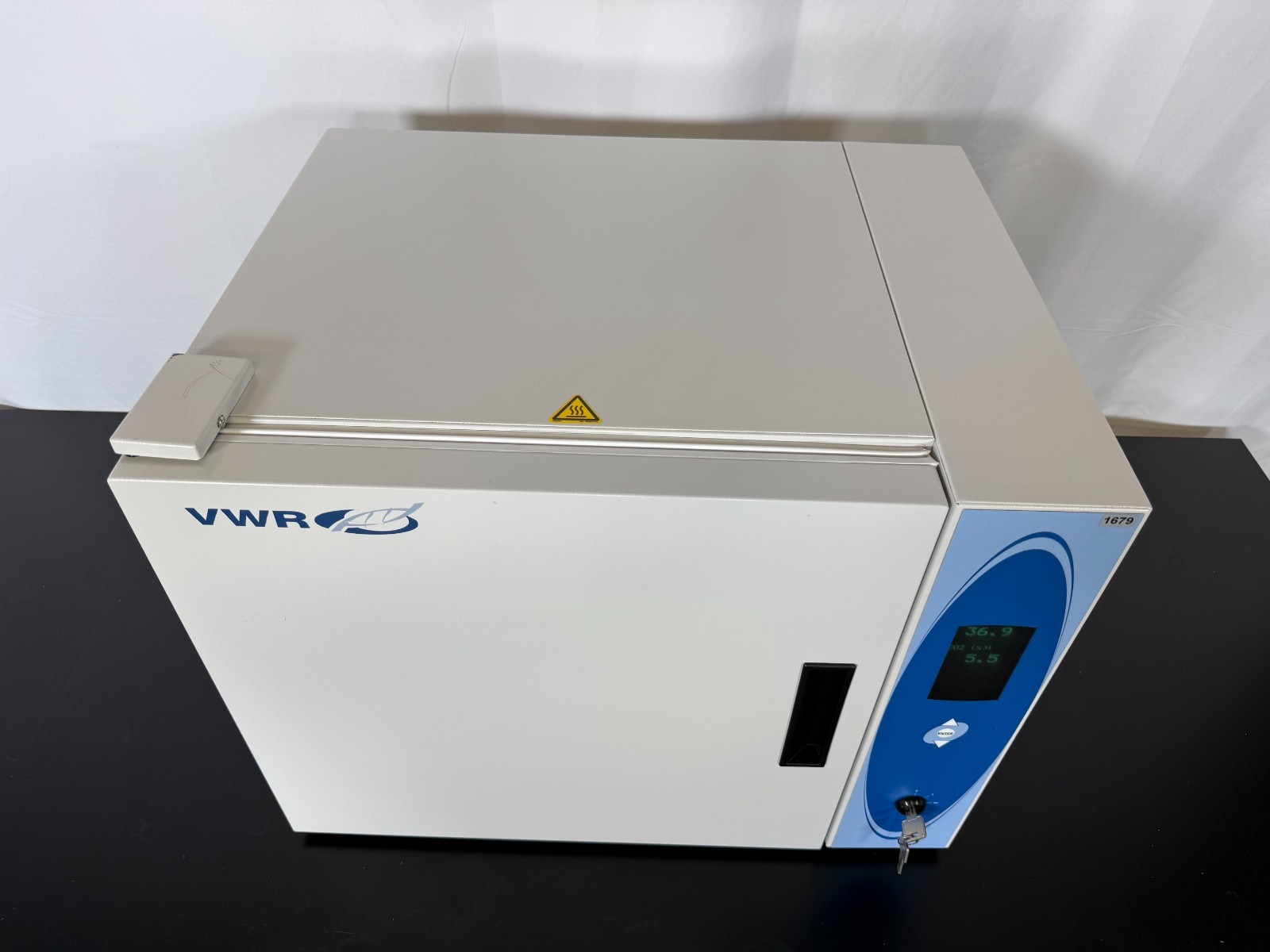 TESTED VWR Bench Top Air Jacketed CO₂ Mini Incubator Cat# 51014999, 40 Liter