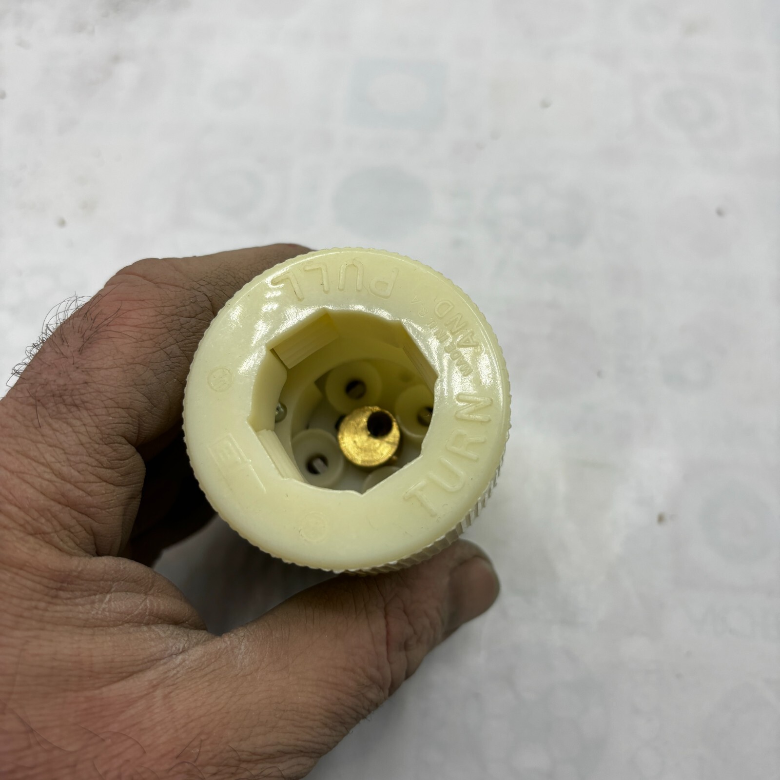 BRYANT 72130-NC WHITE LOCKING NYLON Connector Body 30A 120/208V 4P Nema L21-30 ⭐