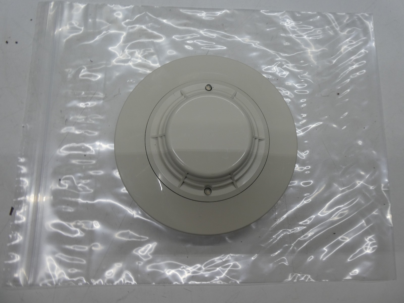 🍀 NICE! Notifier FSP-751 Photoelectric Smoke Detector w/ B710LP Base LOT AVAIL
