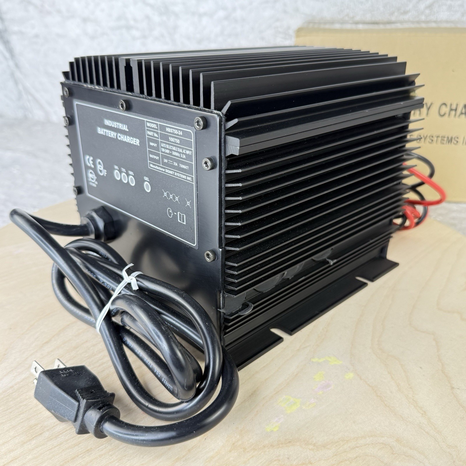 Signet Systems HBS750-24 24V 25A Industrial Battery Charger 100750 NOS NIB