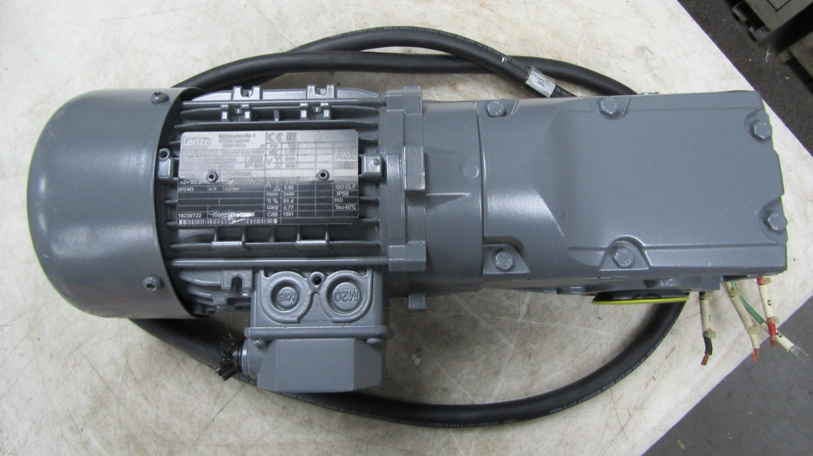 💥LENZE 1.10 KW GEAR MOTOR 3490 R/MIN 13.5 KG G50BB111MHBR2C00