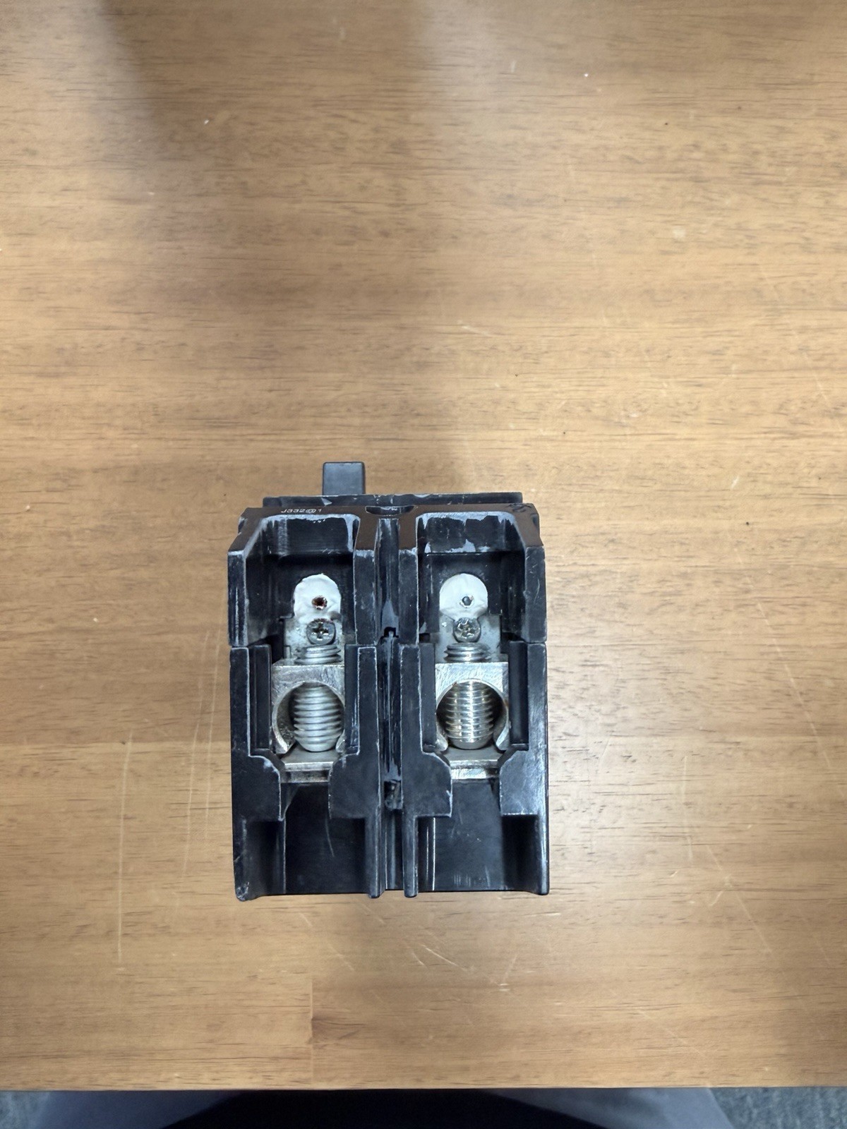 GE ABB TEY240 BOLT-ON CIRCUIT BREAKER 2POLE 40A 480/277V 14kA NEW PULL OUT