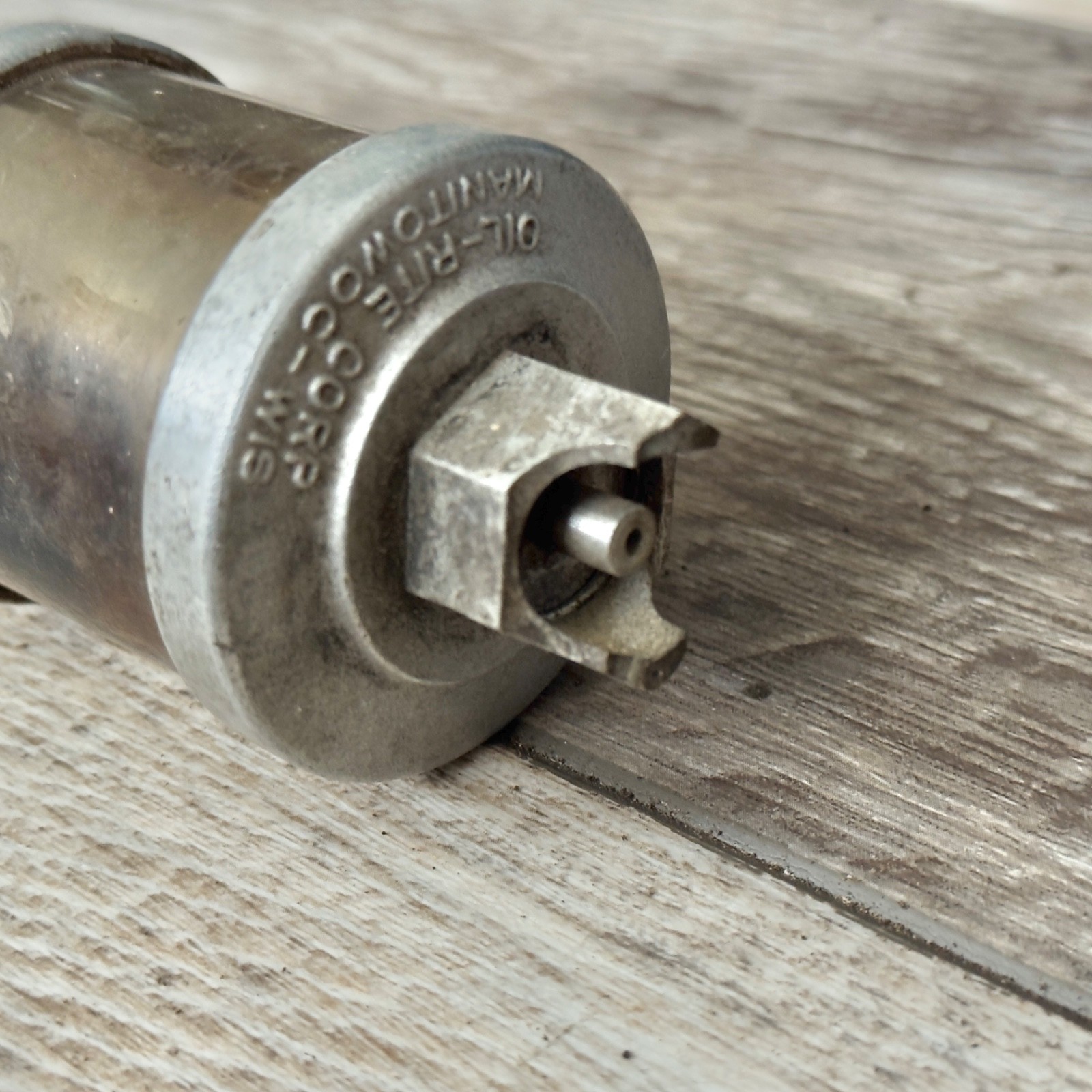 Vintage Oil-Rite Corp Gravity Feed Lever Oiler Manitowoc WI Damaged Read