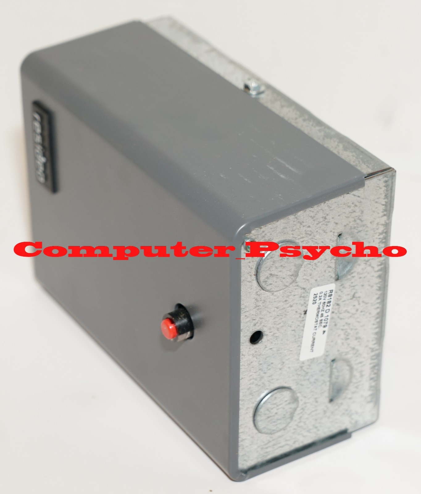 RESIDEO R8182D1079 TRIPLE AQUASTAT PROTECTORELAY CONTROLLER OIL BURNER VERTICAL