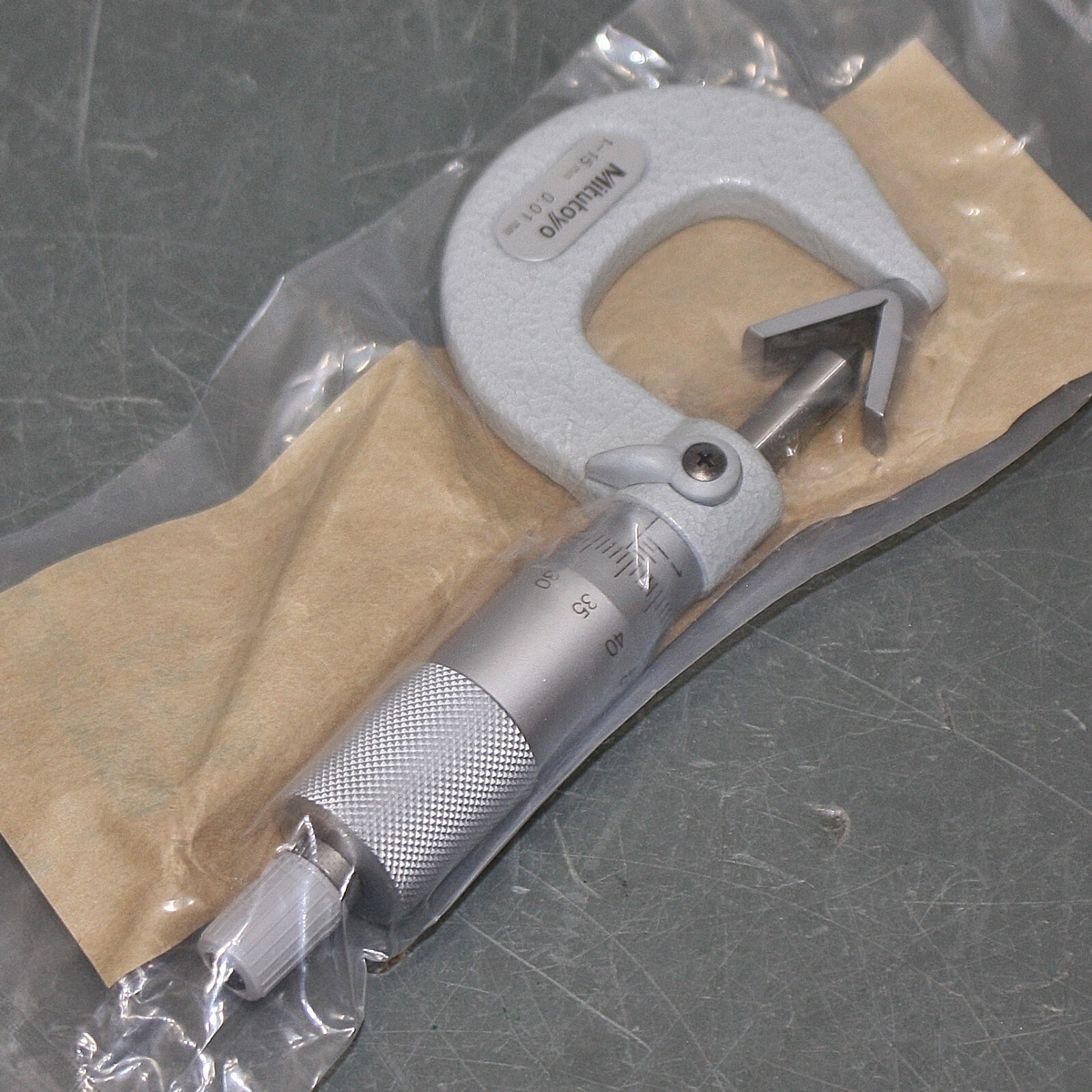 Mitutoyo Micrometer 114-161, 3 Flute, V-Anvil, 1-15mm, 0.01mm Grad., +/-0.004mm