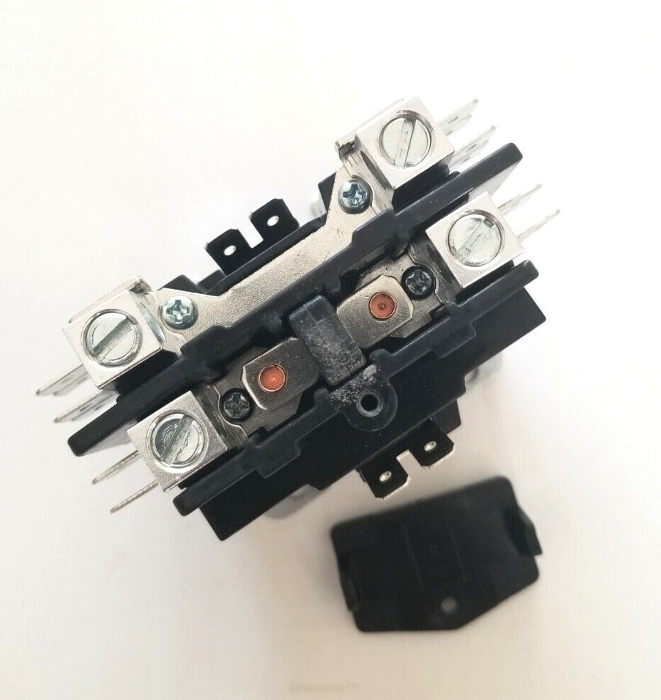 Goodman replacement contactor with Lugs 1 Pole 30 Amp 24V