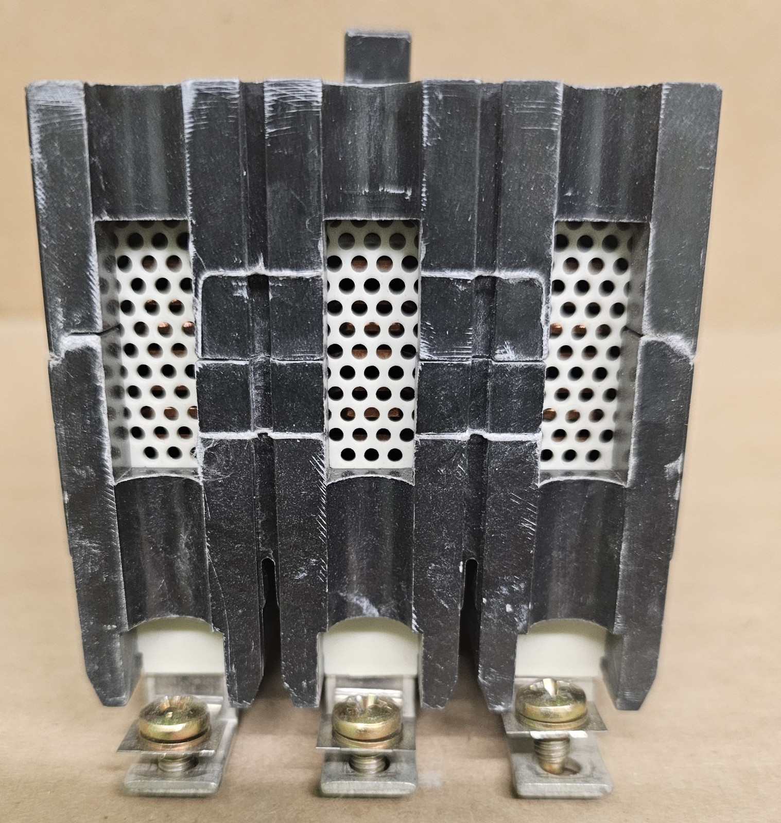 General Electric Ge TEY320 Circuit Breaker 20a Amp 3p 480/277V