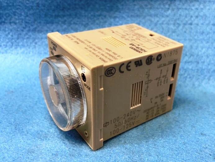 OMRON TIMER, TYPE H3CR-A8, 100-240 V AC, 100-125 V DC