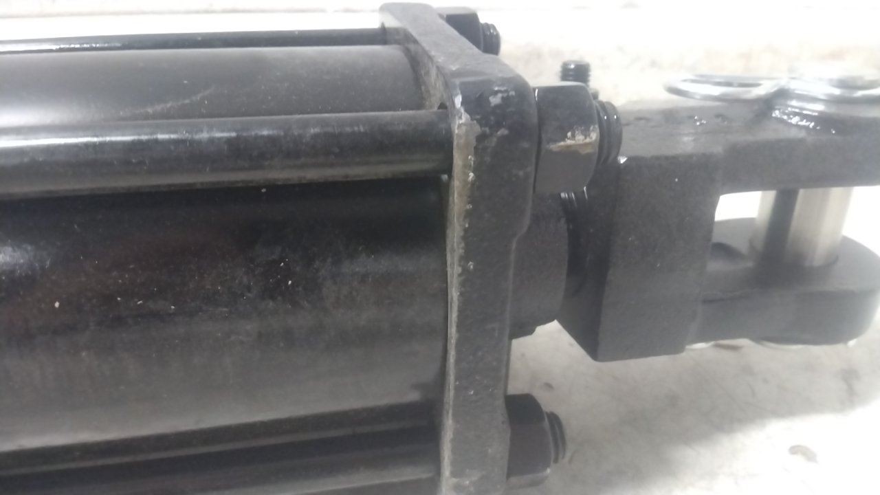 Maxim 218-352 3-1/2 In Bore Dia 14 In Stroke 2500 Max PSI Hydraulic Cylinder