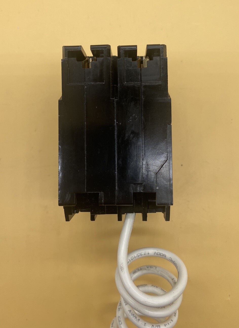 GE THQL2150GFT Plug-In Mount 2-Pole 50 Amp 120/240 Volt AC