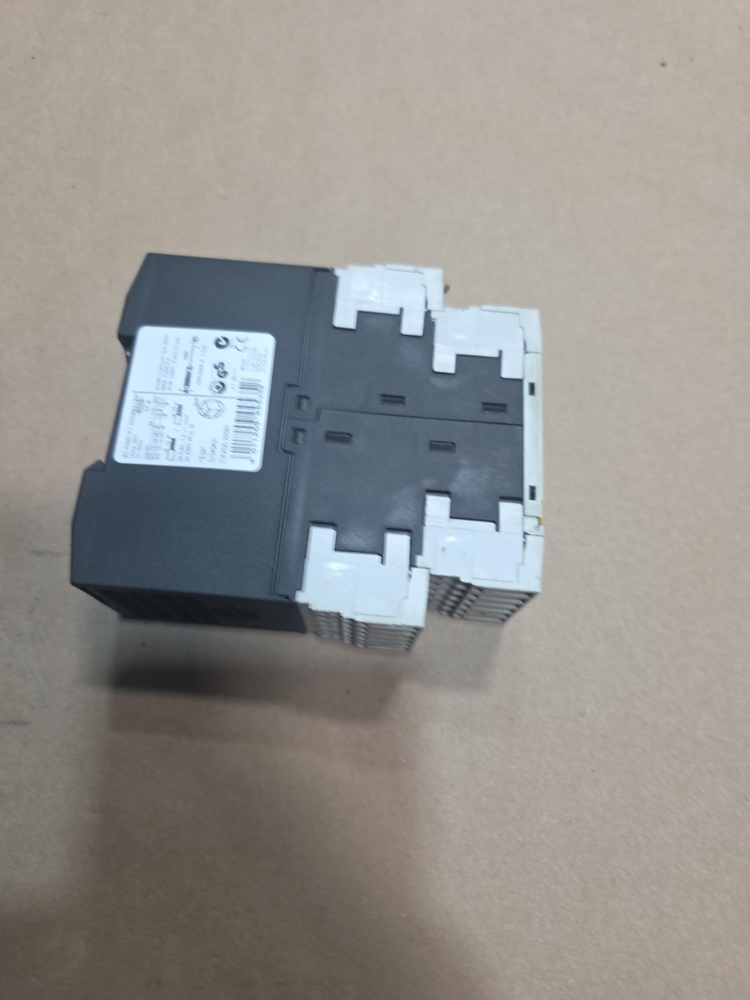 Siemens 3TK2825-2BB40 Safety Control Relay