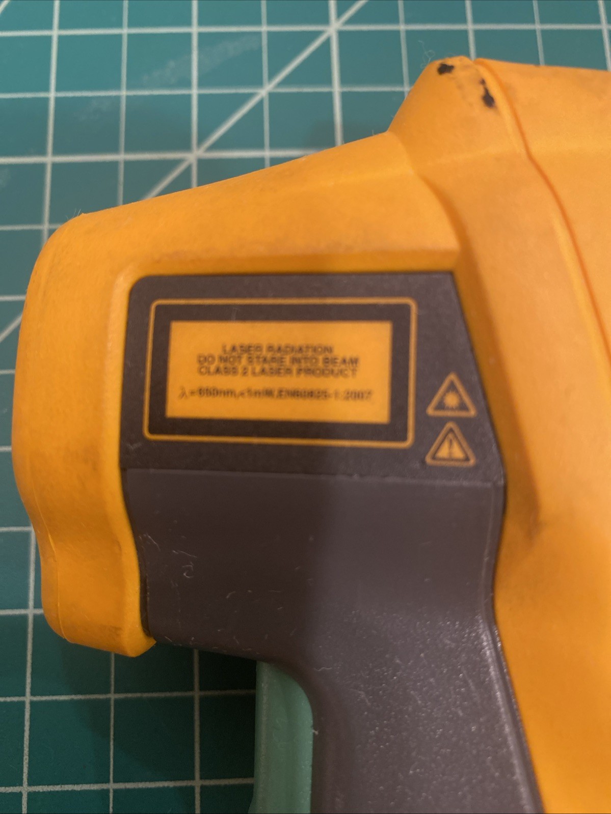 Fluke 62 MAX IR Thermometer 3M Drop -30 To 500C Water/Dust Resistant IP54 Rate