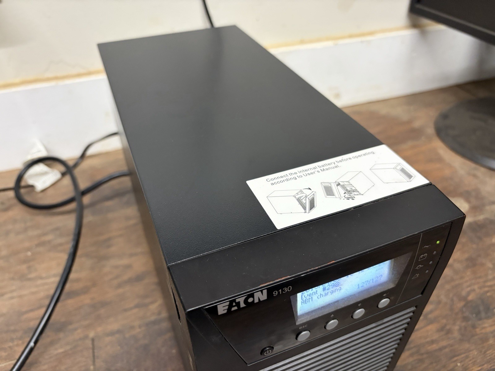 EATON 9130 Tower UPS PW9130L700T Compact Uninterruptible 700VA