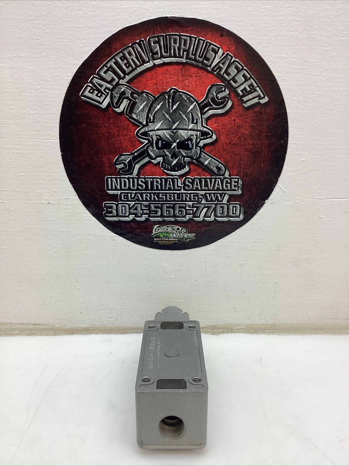 Honeywell Snap Action Limit Switch 5ML1 7251 *NEW NO BOX*