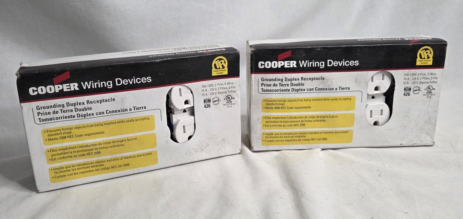 Cooper Wiring Devices Grounding Duplex Receptacle 15A-125V White Lot Of 20 NIB