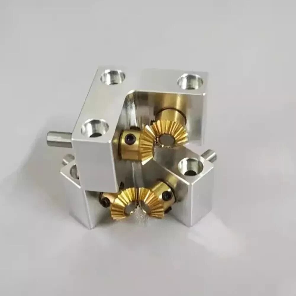 Right Angle Commutator Small Bevel Gearbox 90 Degree Drive Angle Converter 1:1