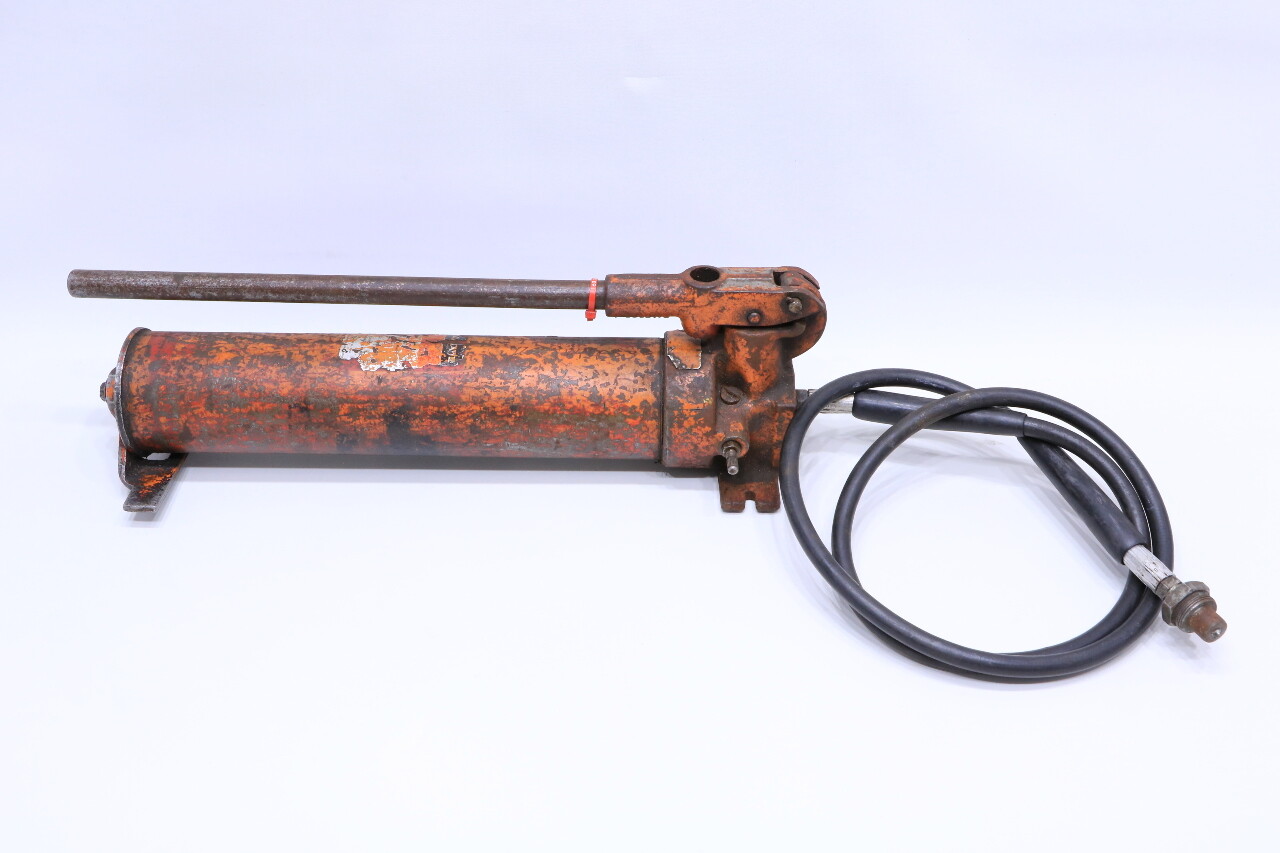 * BLACK HAWK P420 HYDROLIC HAND PUMP 10000 PSI WITH HOSE