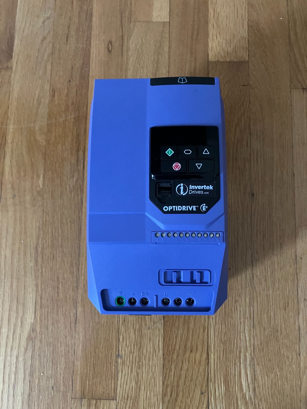 ODE-3-320240-3F42 – Invertek VFD – 7.5hp, 24A, 200-240V, 3 PHASE, OPTIDRIVE E3